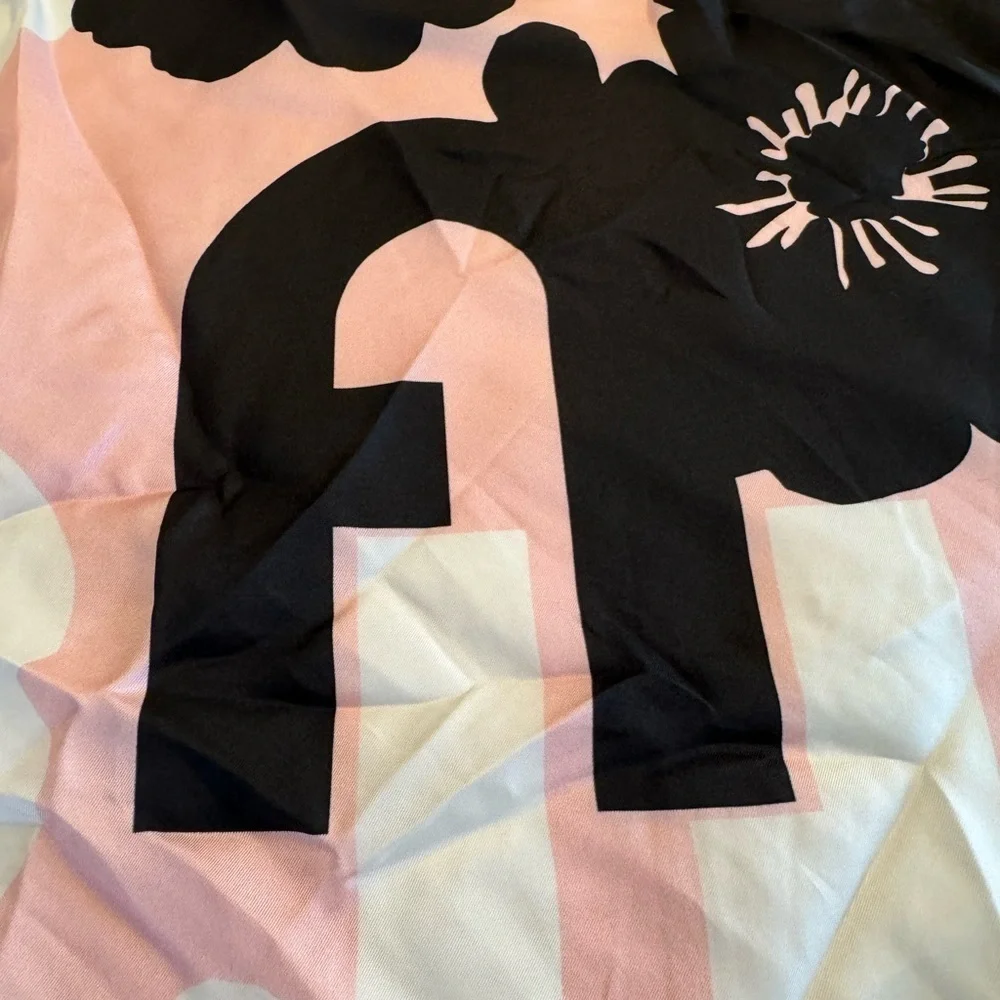NWOT Furla Silk Made in Italy Printed Scarf Pink Black White Pattern - Picture 3 of 10